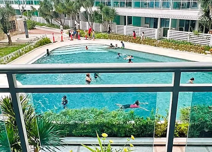 Отель Azure Pool View W/ Netflix & Wifi Boracay Tower 5*